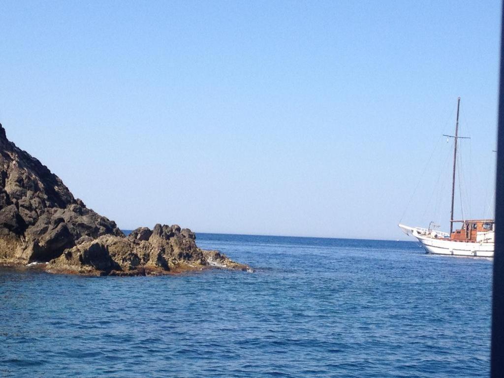 La Stanza Vicino Al Mare , Una Camera Da Letto E Bagno Con Balcone Vista Mare Apartman Balestrate Kültér fotó
