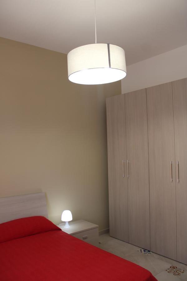 La Stanza Vicino Al Mare , Una Camera Da Letto E Bagno Con Balcone Vista Mare Apartman Balestrate Kültér fotó