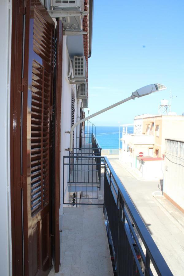 La Stanza Vicino Al Mare , Una Camera Da Letto E Bagno Con Balcone Vista Mare Apartman Balestrate Kültér fotó