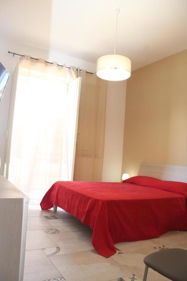 La Stanza Vicino Al Mare , Una Camera Da Letto E Bagno Con Balcone Vista Mare Apartman Balestrate Kültér fotó